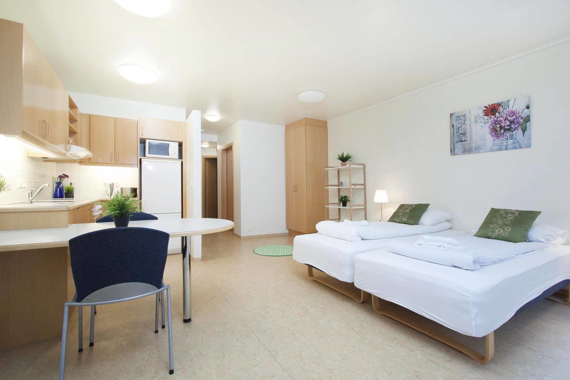לאוגרבטן Golden Circle Apartments מראה חיצוני תמונה